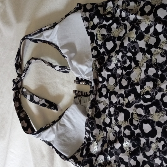 Daisy Fuentes Tankini - Picture 3 of 5